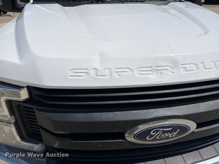 image for item DQ7843 2019 Ford F450 Super Duty utility / service truck