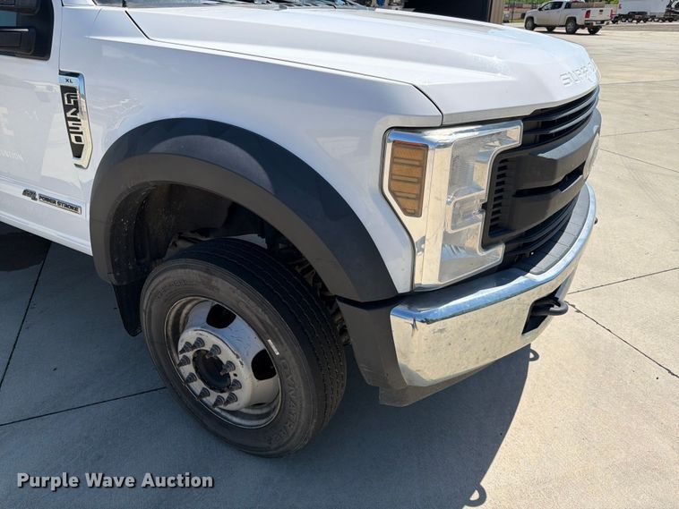 image for item DQ7843 2019 Ford F450 Super Duty utility / service truck