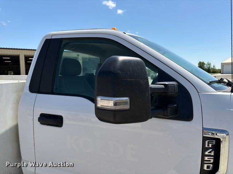 image for item DQ7843 2019 Ford F450 Super Duty utility / service truck