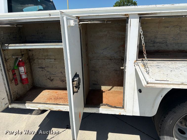 image for item DQ7843 2019 Ford F450 Super Duty utility / service truck