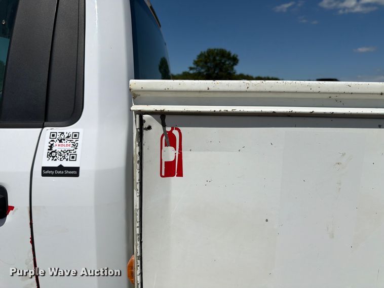 image for item DQ7843 2019 Ford F450 Super Duty utility / service truck