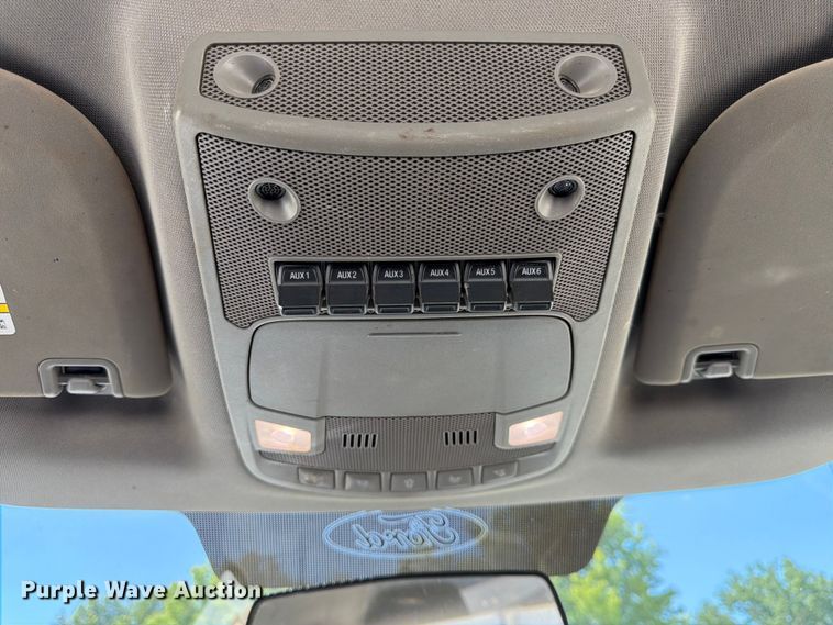 image for item DQ7843 2019 Ford F450 Super Duty utility / service truck