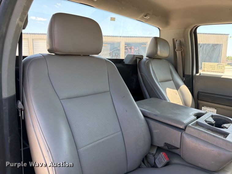 image for item DQ7843 2019 Ford F450 Super Duty utility / service truck