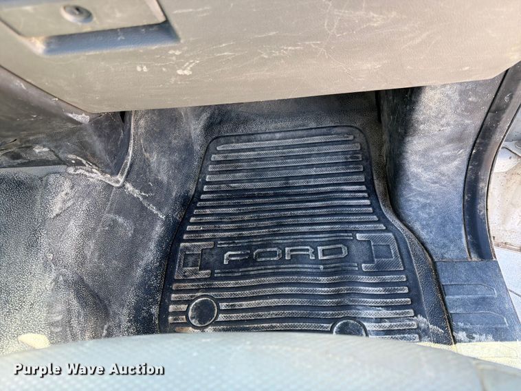 image for item DQ7843 2019 Ford F450 Super Duty utility / service truck