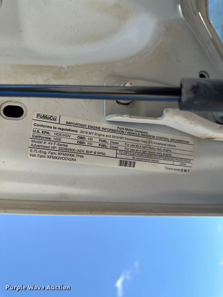 image for item DQ7843 2019 Ford F450 Super Duty utility / service truck