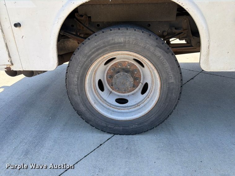 image for item DQ7843 2019 Ford F450 Super Duty utility / service truck