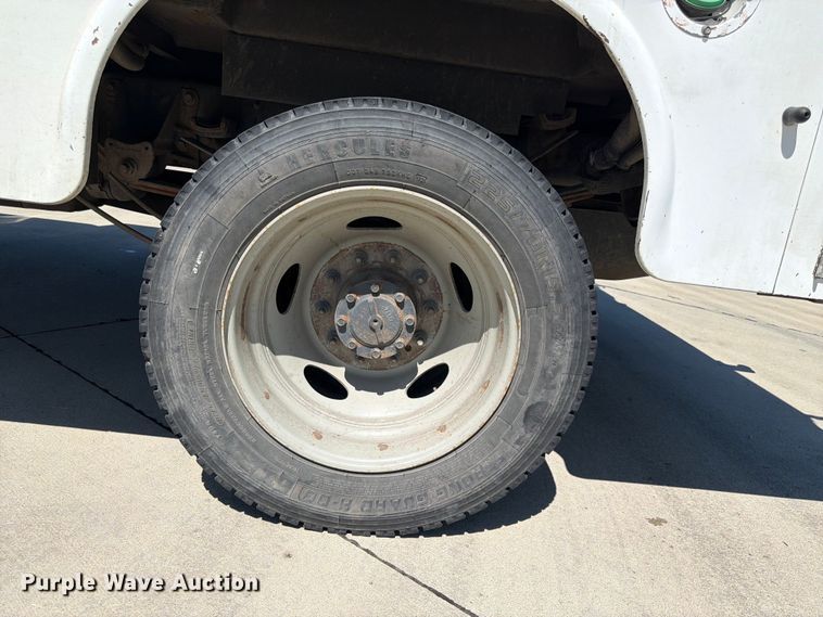 image for item DQ7843 2019 Ford F450 Super Duty utility / service truck
