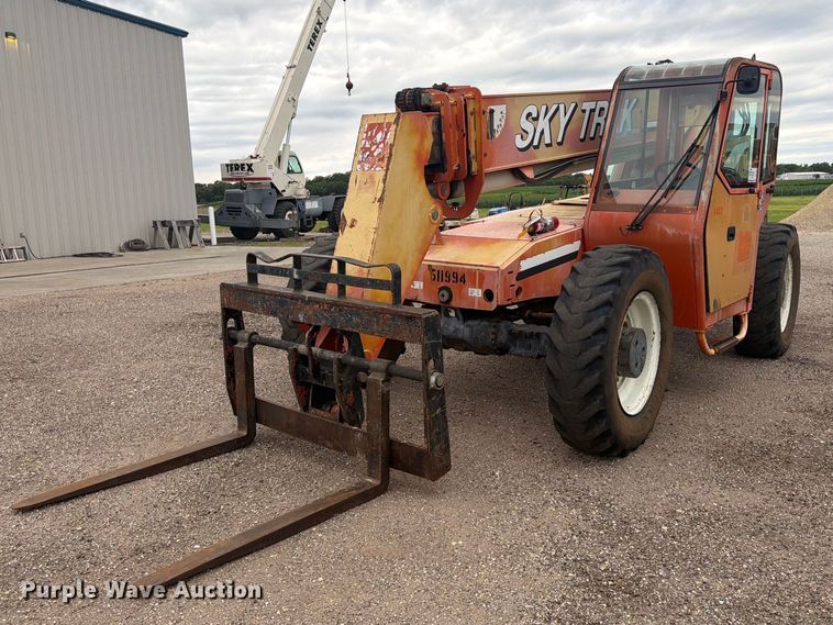 image for item DQ7870 2004 Sky Trac 8042 telehandler