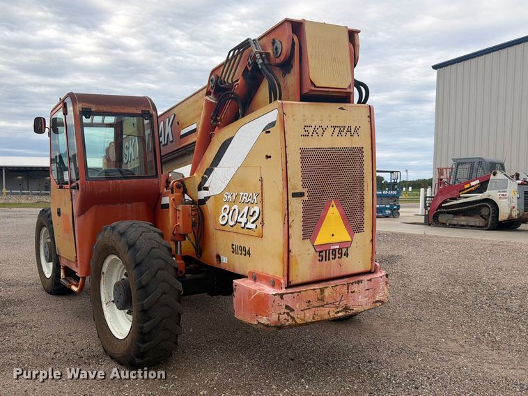 image for item DQ7870 2004 Sky Trac 8042 telehandler