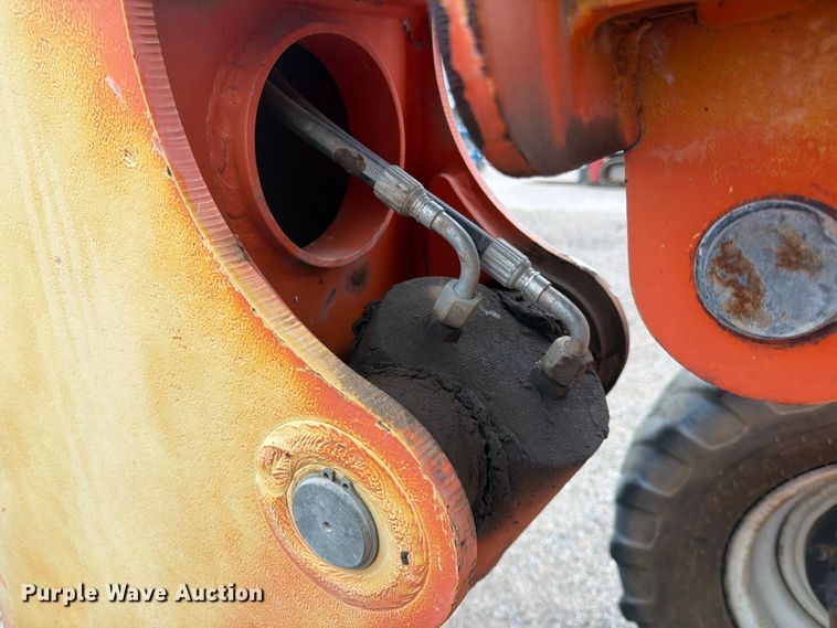 image for item DQ7870 2004 Sky Trac 8042 telehandler