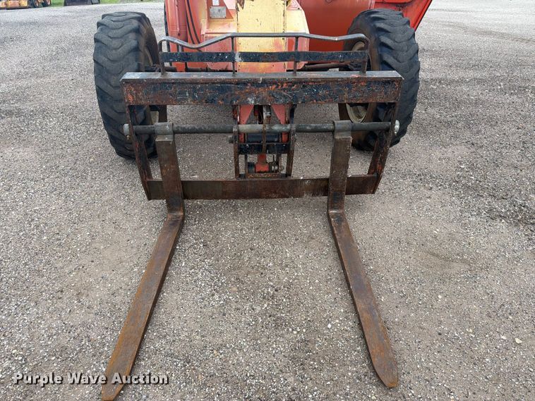 image for item DQ7870 2004 Sky Trac 8042 telehandler