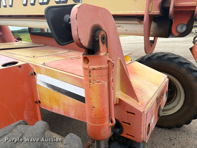 image for item DQ7870 2004 Sky Trac 8042 telehandler