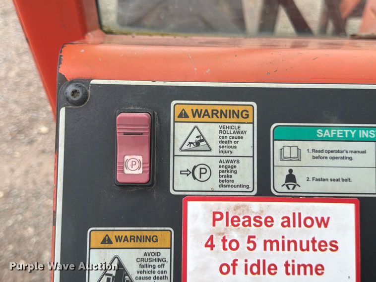 image for item DQ7870 2004 Sky Trac 8042 telehandler