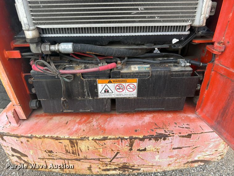 image for item DQ7870 2004 Sky Trac 8042 telehandler