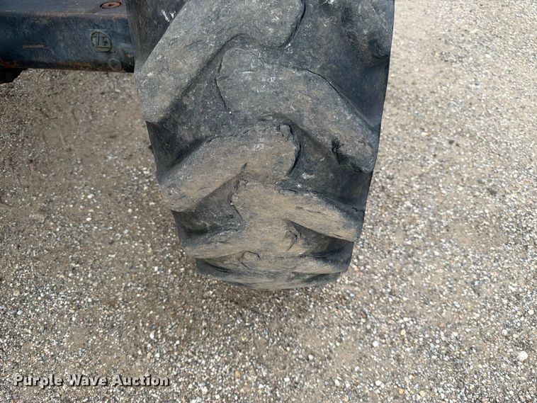 image for item DQ7870 2004 Sky Trac 8042 telehandler