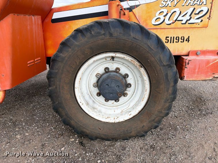 image for item DQ7870 2004 Sky Trac 8042 telehandler