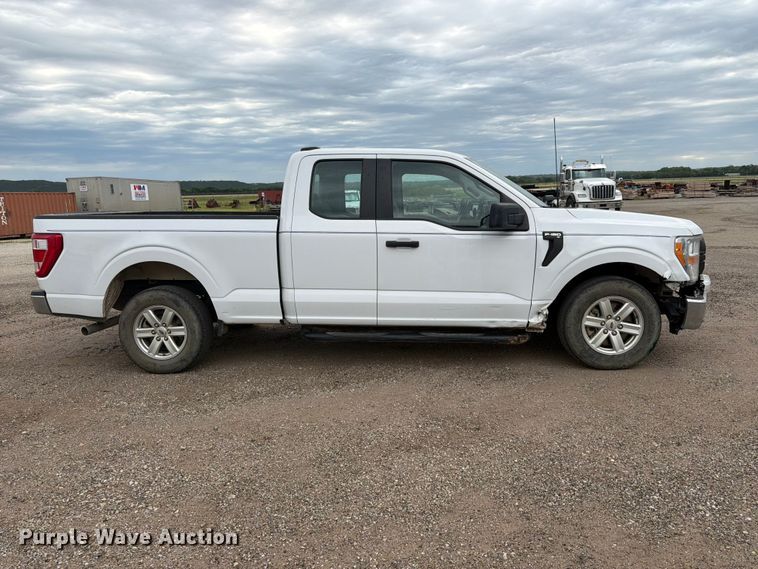 image for item DQ7872 2022 Ford F150 XL Ext. Cab pickup truck