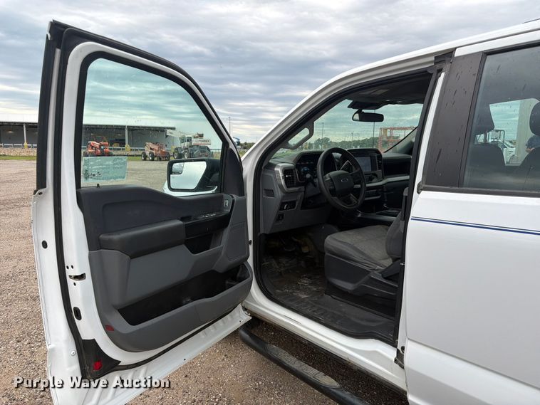 image for item DQ7872 2022 Ford F150 XL Ext. Cab pickup truck