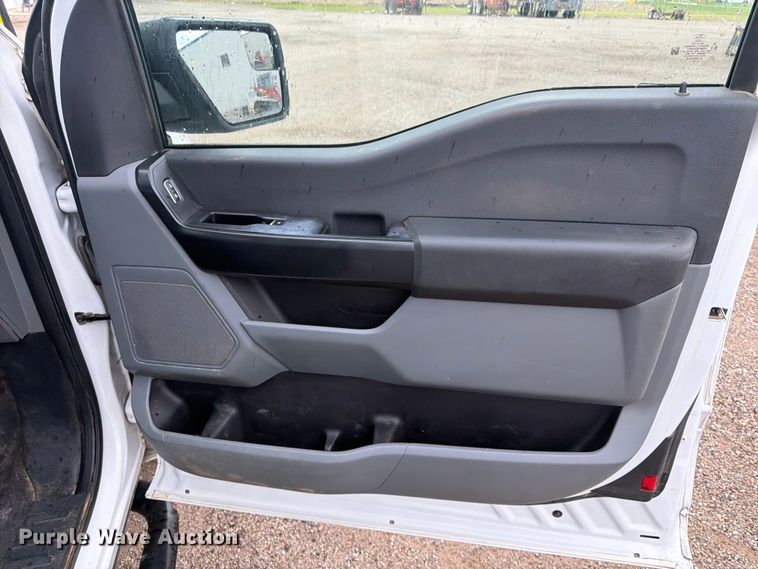 image for item DQ7872 2022 Ford F150 XL Ext. Cab pickup truck