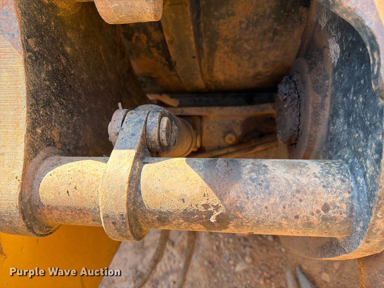 image for item DQ7916 2011 Caterpillar 966K wheel loader