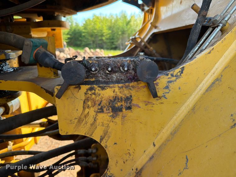 image for item DQ7916 2011 Caterpillar 966K wheel loader