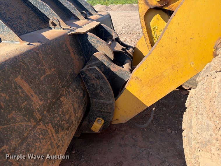 image for item DQ7916 2011 Caterpillar 966K wheel loader