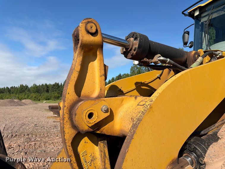 image for item DQ7916 2011 Caterpillar 966K wheel loader