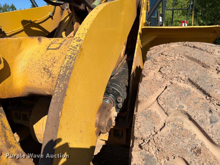 image for item DQ7916 2011 Caterpillar 966K wheel loader