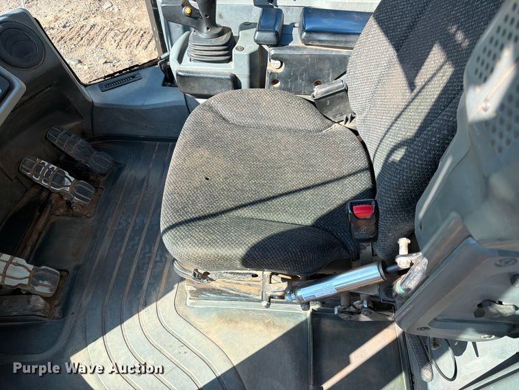 image for item DQ7916 2011 Caterpillar 966K wheel loader