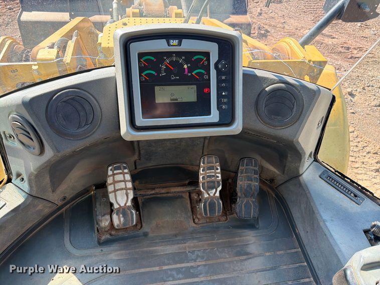 image for item DQ7916 2011 Caterpillar 966K wheel loader