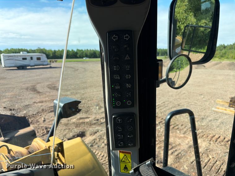 image for item DQ7916 2011 Caterpillar 966K wheel loader