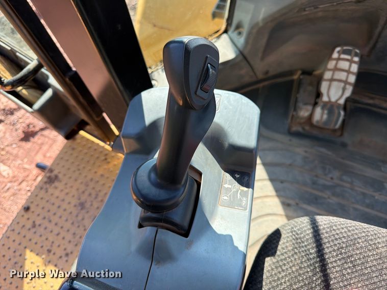 image for item DQ7916 2011 Caterpillar 966K wheel loader