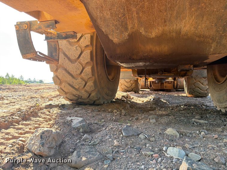 image for item DQ7916 2011 Caterpillar 966K wheel loader