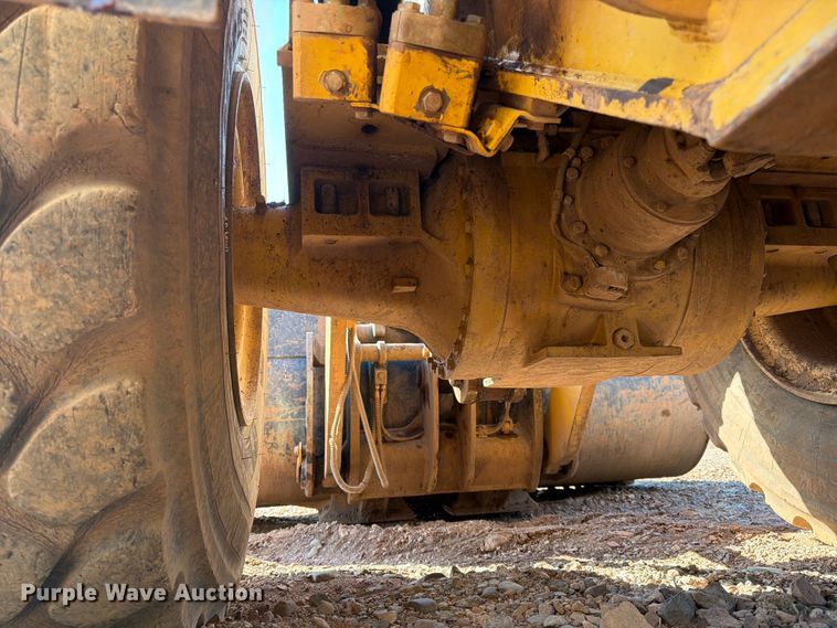 image for item DQ7916 2011 Caterpillar 966K wheel loader