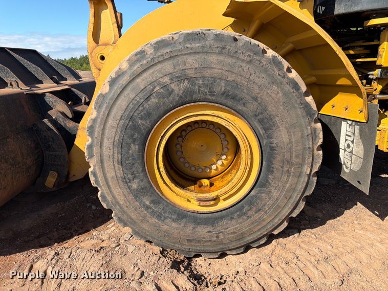image for item DQ7916 2011 Caterpillar 966K wheel loader