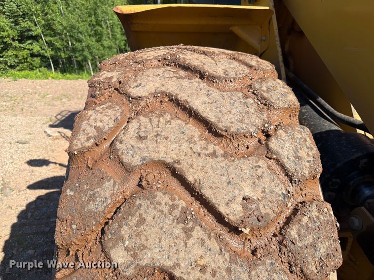 image for item DQ7916 2011 Caterpillar 966K wheel loader