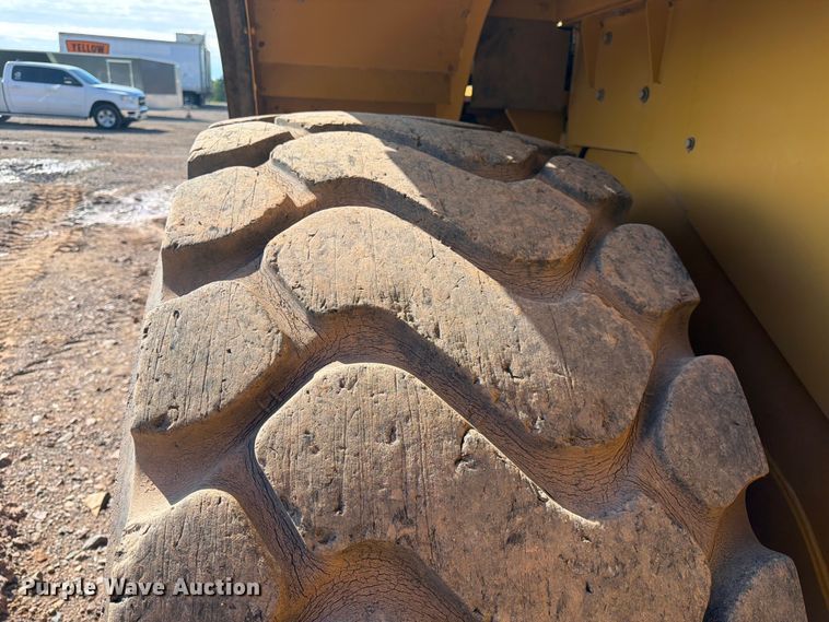 image for item DQ7916 2011 Caterpillar 966K wheel loader