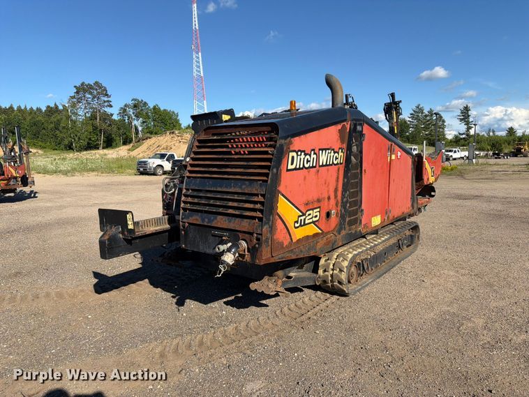 image for item DQ7927 2015 Ditch Witch JT25 directional boring unit