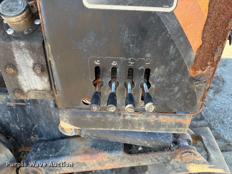 image for item DQ7928 2015 Ditch witch JT25 directional boring unit