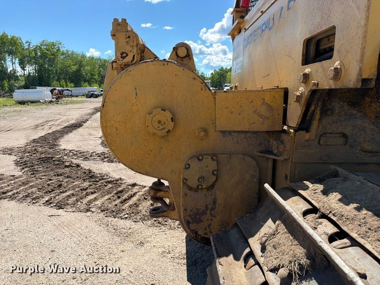image for item DQ7930 1972 Caterpillar D8H cable plow