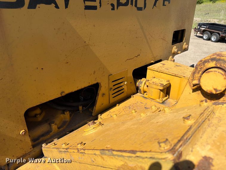 image for item DQ7930 1972 Caterpillar D8H cable plow