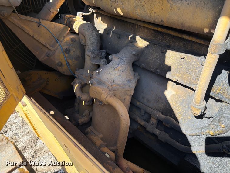 image for item DQ7930 1972 Caterpillar D8H cable plow