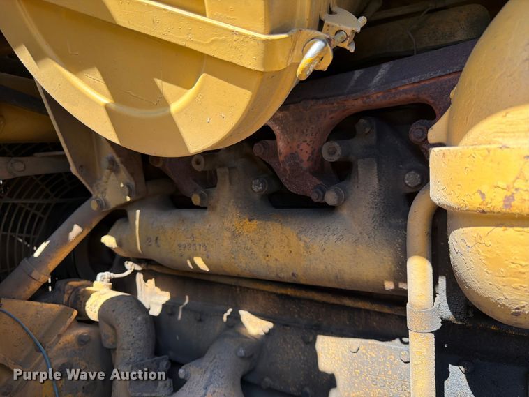 image for item DQ7930 1972 Caterpillar D8H cable plow