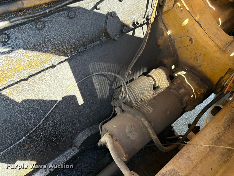 image for item DQ7930 1972 Caterpillar D8H cable plow