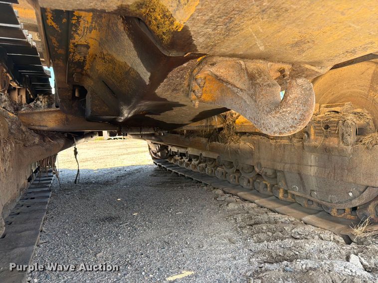 image for item DQ7930 1972 Caterpillar D8H cable plow