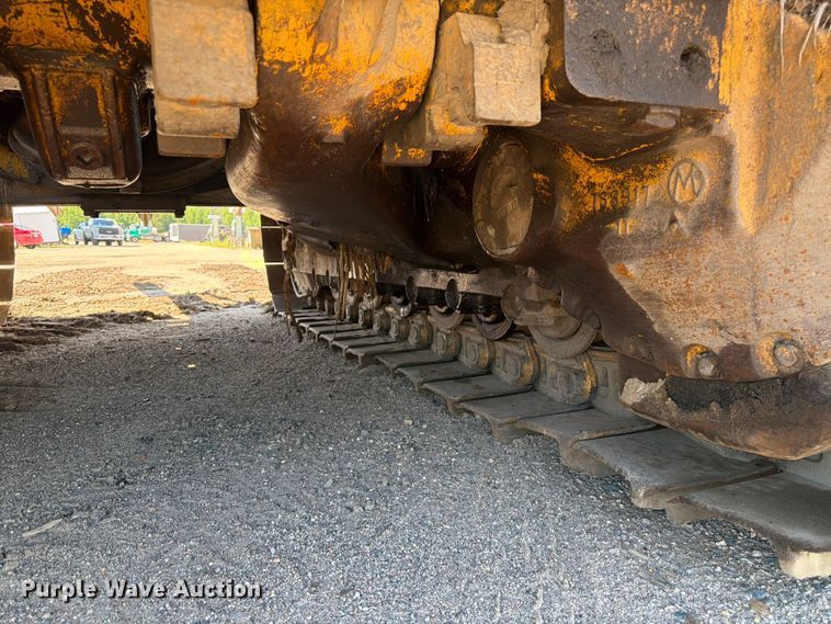 image for item DQ7930 1972 Caterpillar D8H cable plow