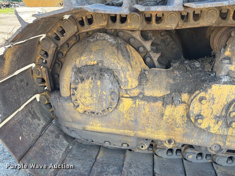 image for item DQ7930 1972 Caterpillar D8H cable plow