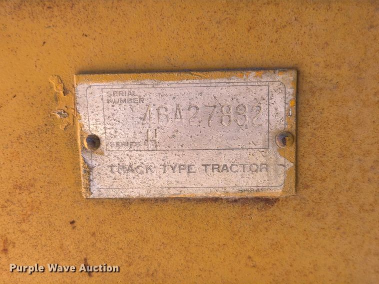 image for item DQ7930 1972 Caterpillar D8H cable plow