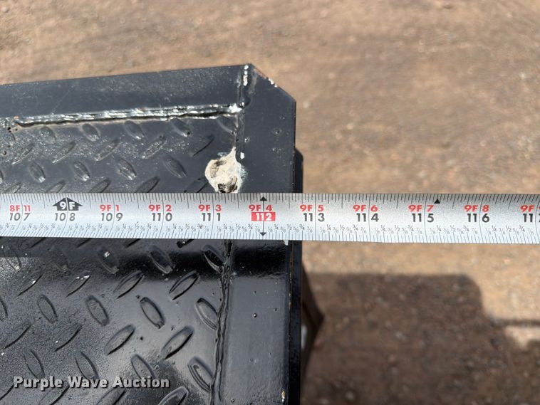 image for item DQ7932 1996 Ford F450 Super Duty flatbed truck