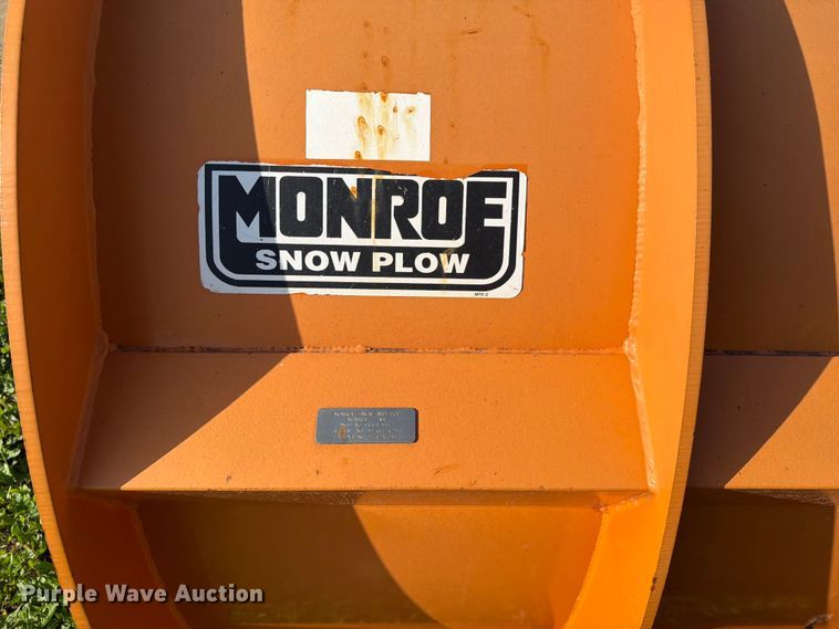 image for item DQ7935 2003 Volvo G740B motor grader